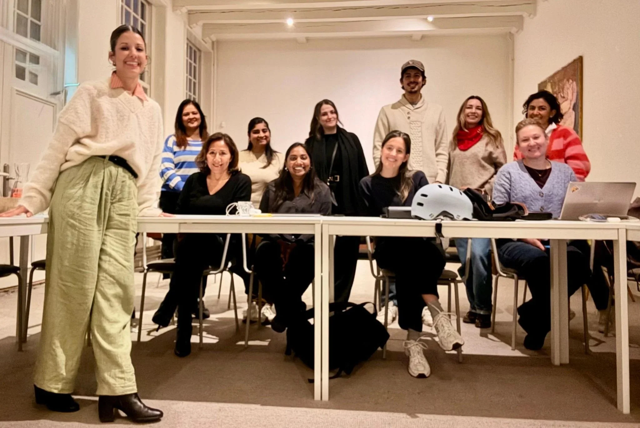 How to choose an AI trainer for your team: 9 questions to ask