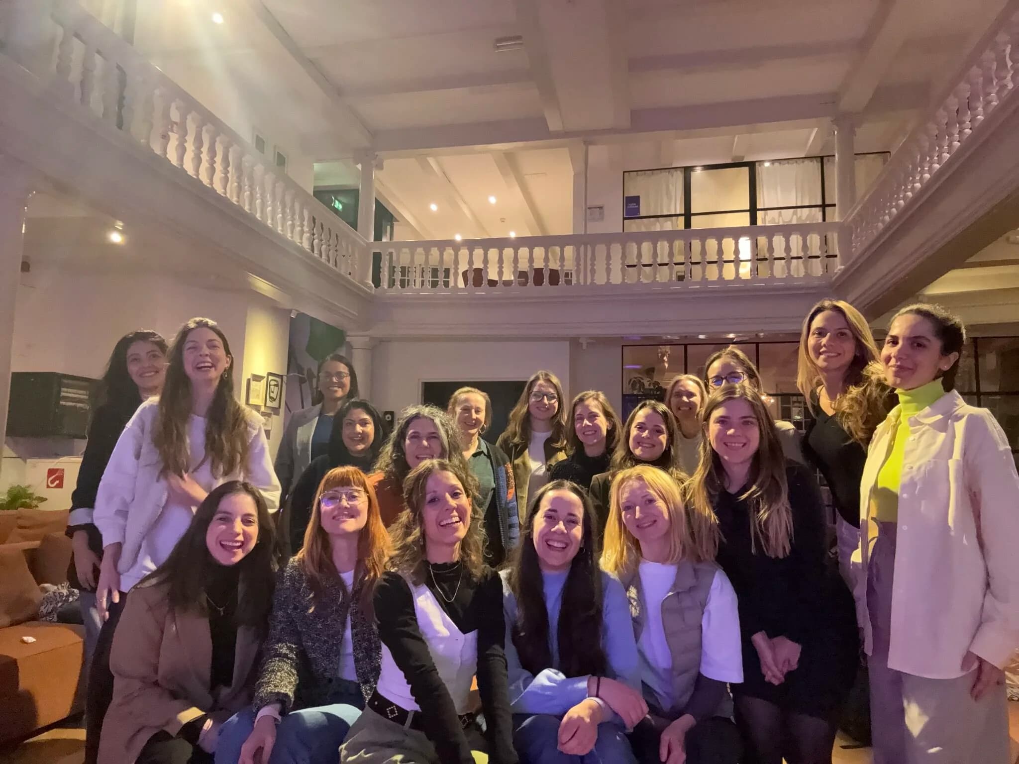 Group photo of participants at an AI workshop with Rafaela Buena